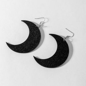 Moon Earrings 🌙